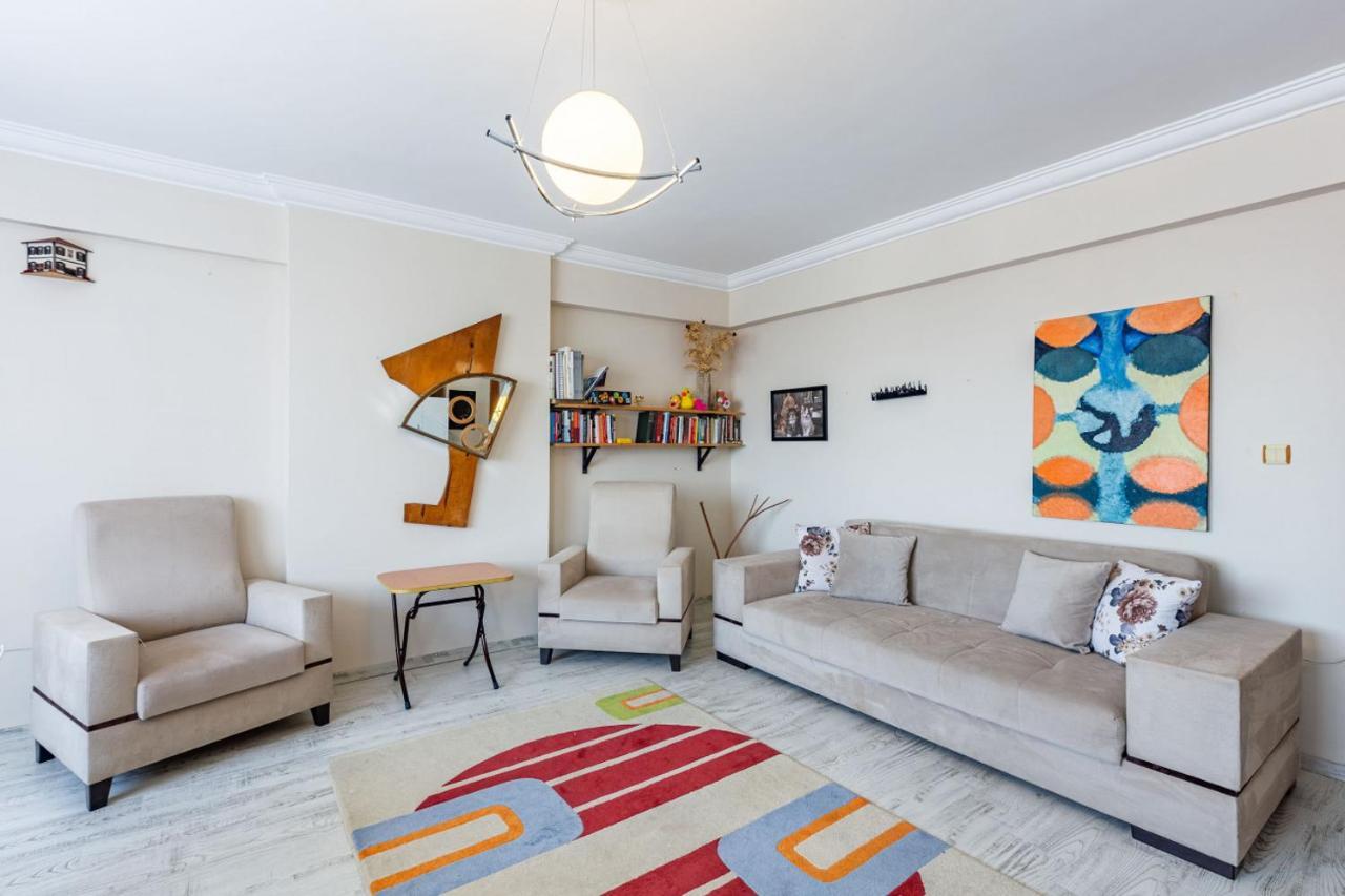 Flat With Shared Pool Near Sabiha Gokcen Airport Istambul