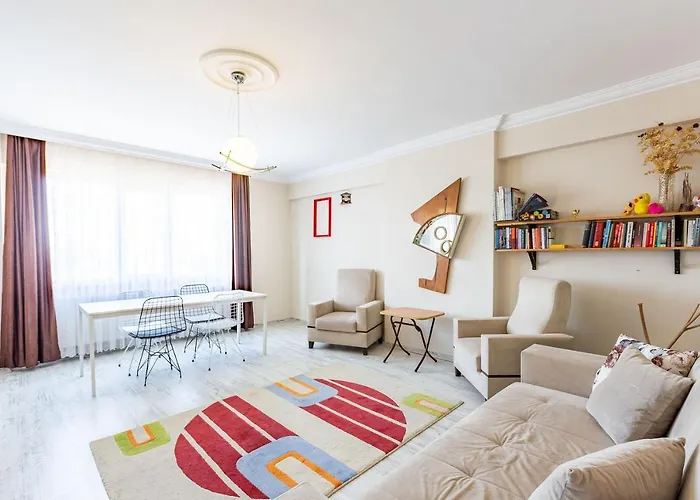 Flat With Shared Pool Near Sabiha Gokcen Airport