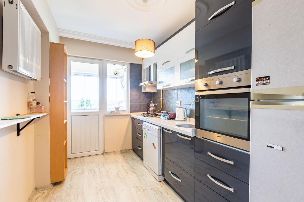 Flat With Shared Pool Near Sabiha Gokcen Airport *