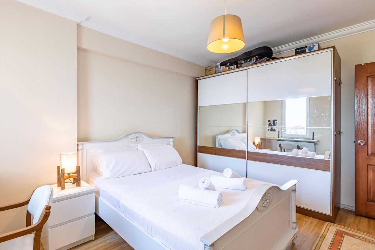Flat With Shared Pool Near Sabiha Gokcen Airport