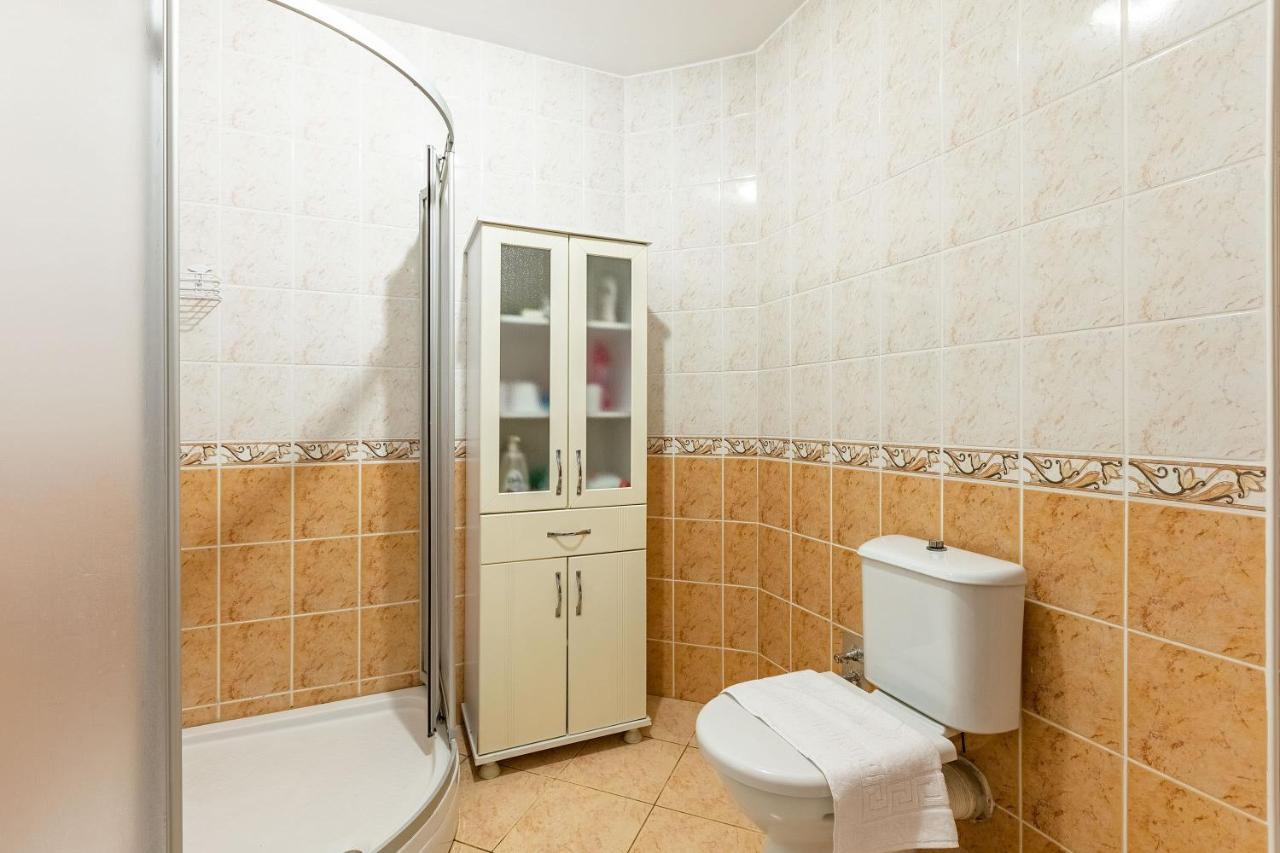 Flat With Shared Pool Near Sabiha Gokcen Airport * İstanbul